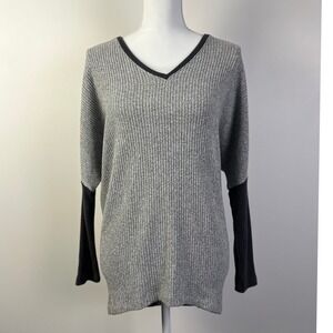 White House Black Market V-Neck Ribbed Knit Dolman Sleeve‎ Top XXS